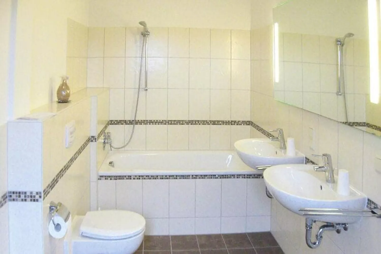 Hohe Lith - Typ D 65 qm-Bathroom