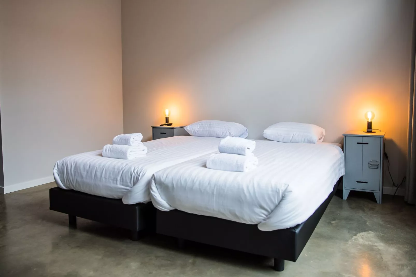 Oranjezon app 6p-Bedroom