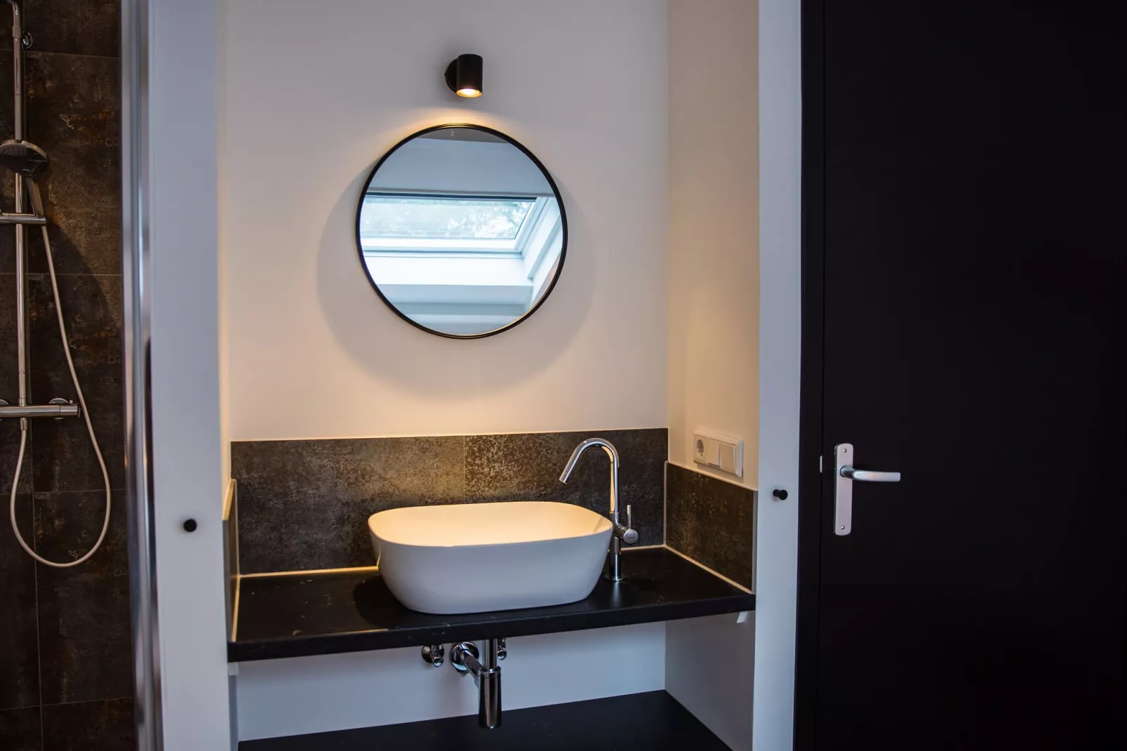 Oranjezon app 6p-Bathroom