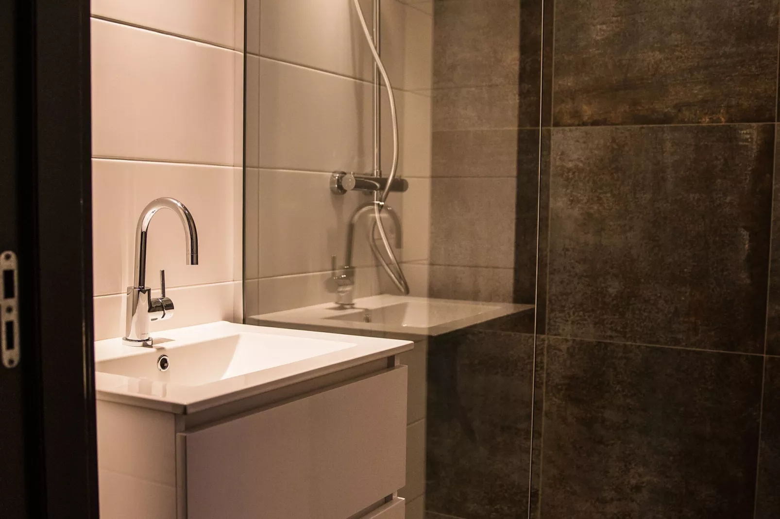 Oranjezon app 6p-Bathroom