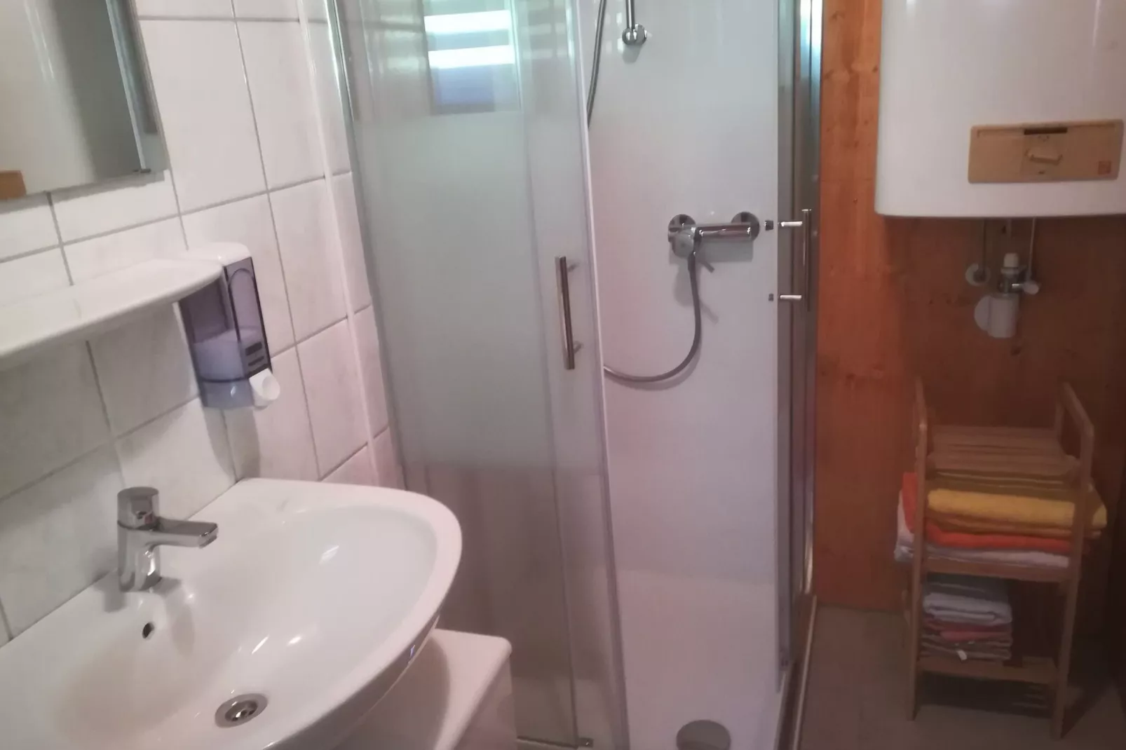 Brentlhütte-Bathroom
