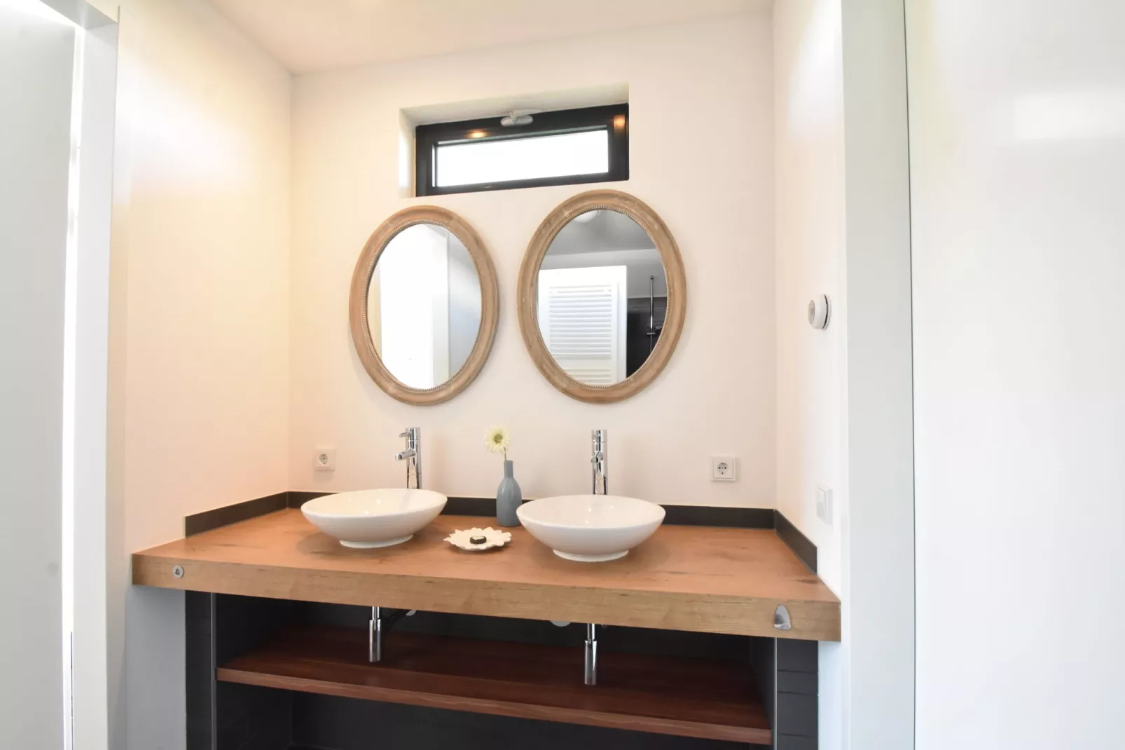 Cosy Harderwijk 316-Bathroom