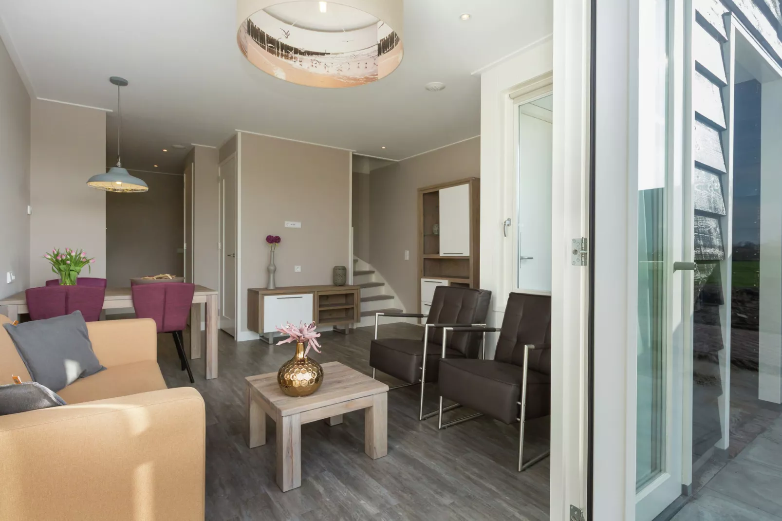 De Zeeuwse Schuur - comfort plus 4 personen-Wohnzimmer