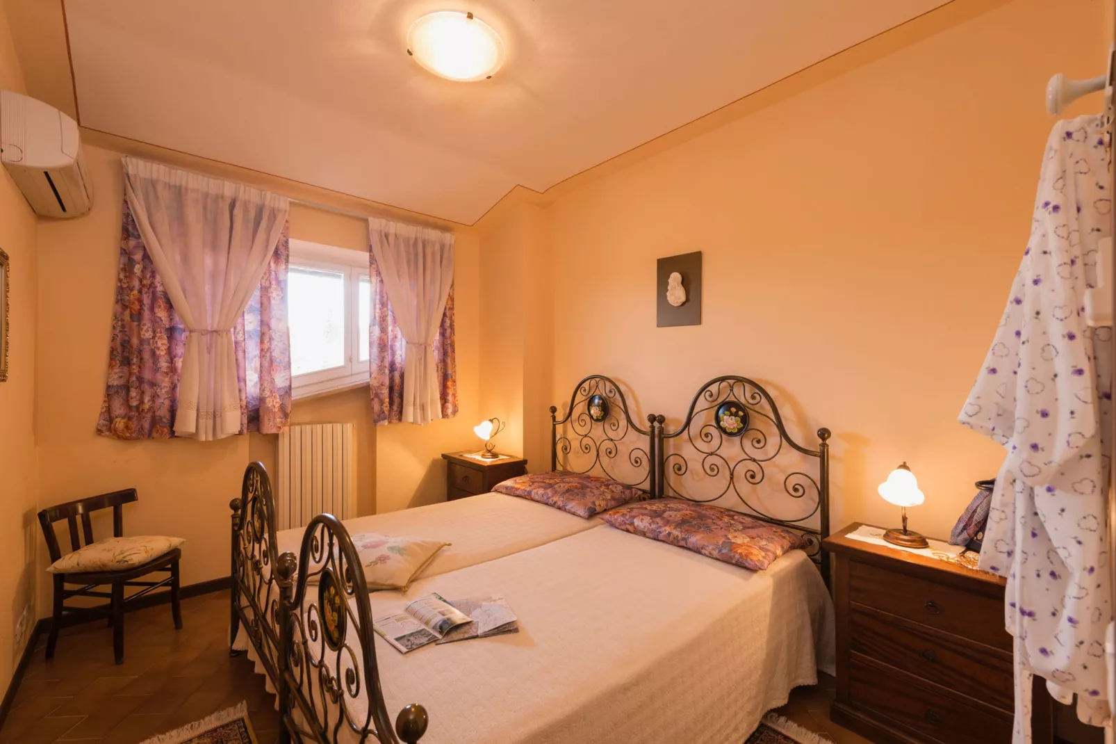 Paladue-Bedroom