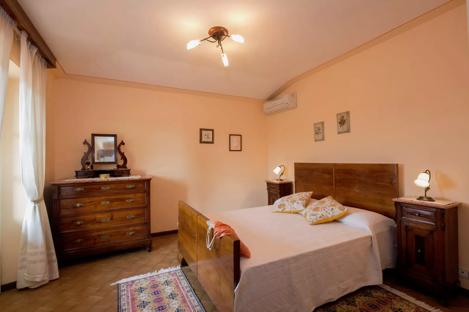 Paladue-Bedroom