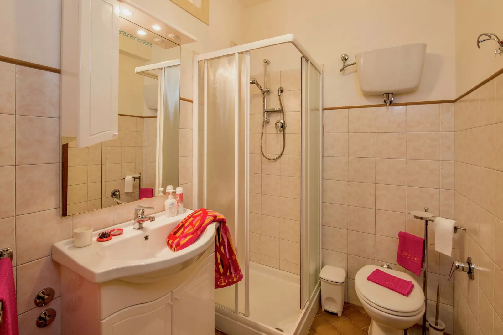 Paladue-Bathroom