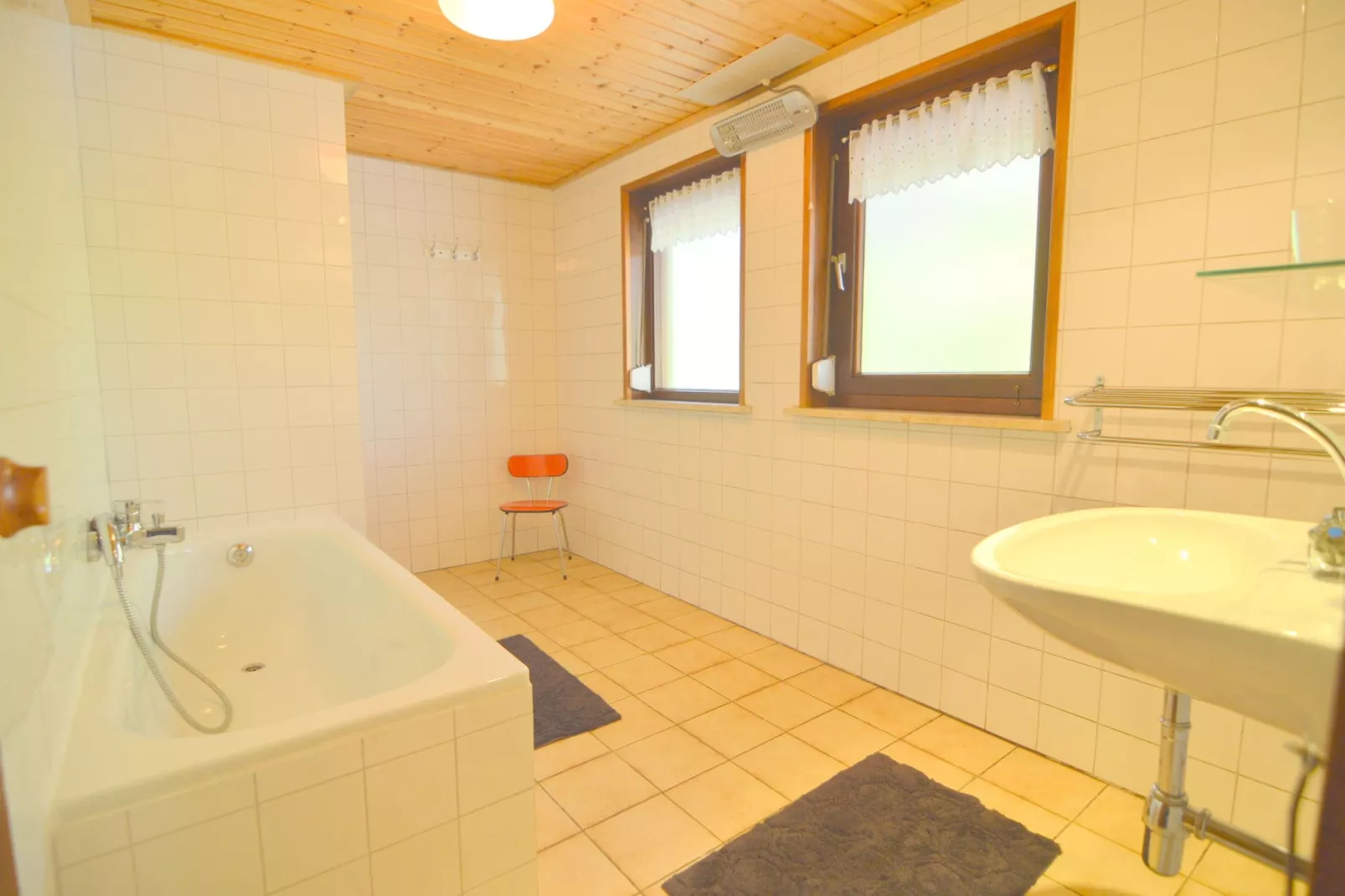 Vogelnestje-Badezimmer