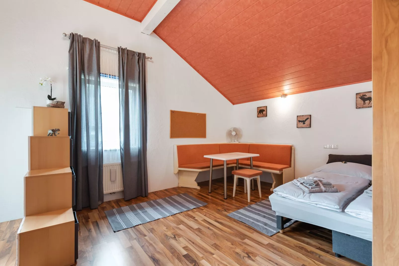 Countryside Home with Swimming Pool II - Wohnzimmer
