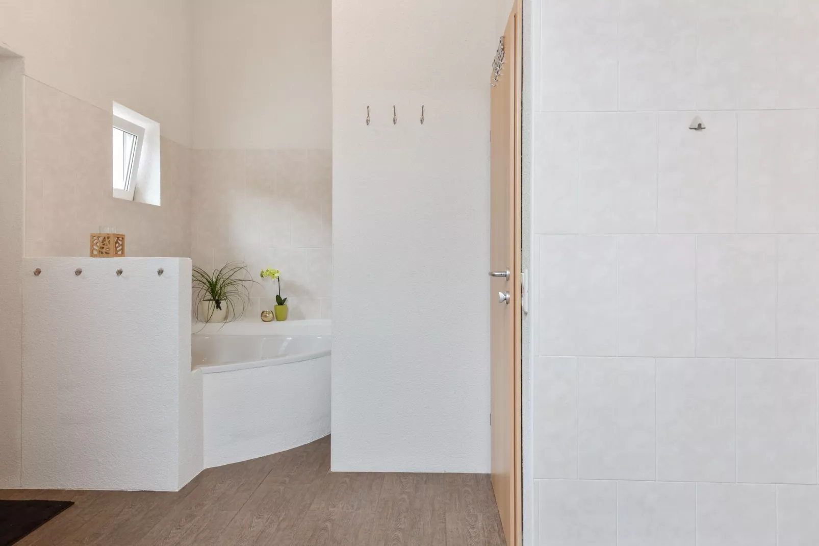 Countryside Home with Swimming Pool II - Badezimmer