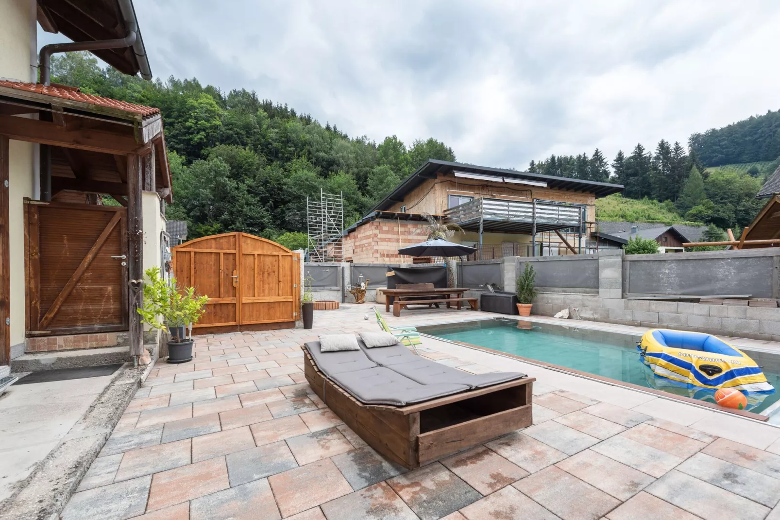 Countryside Home with Swimming Pool II - Terrasse/Balkon