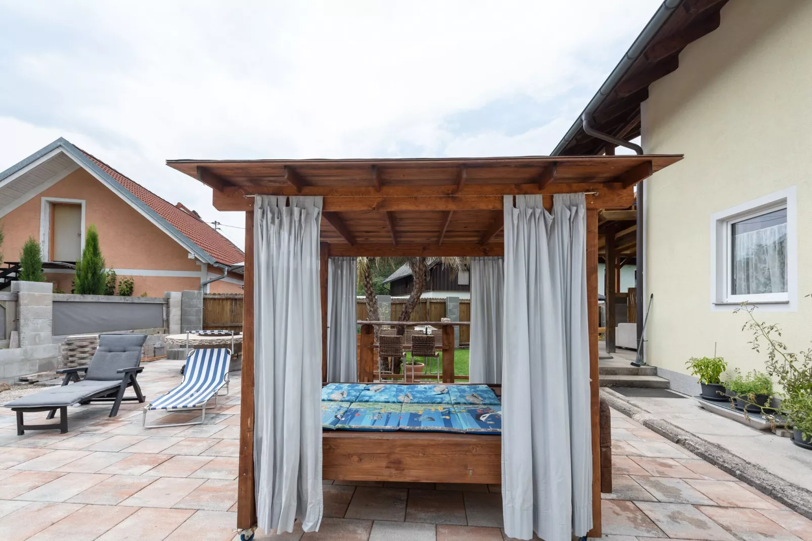 Countryside Home with Swimming Pool II - Terrasse/Balkon