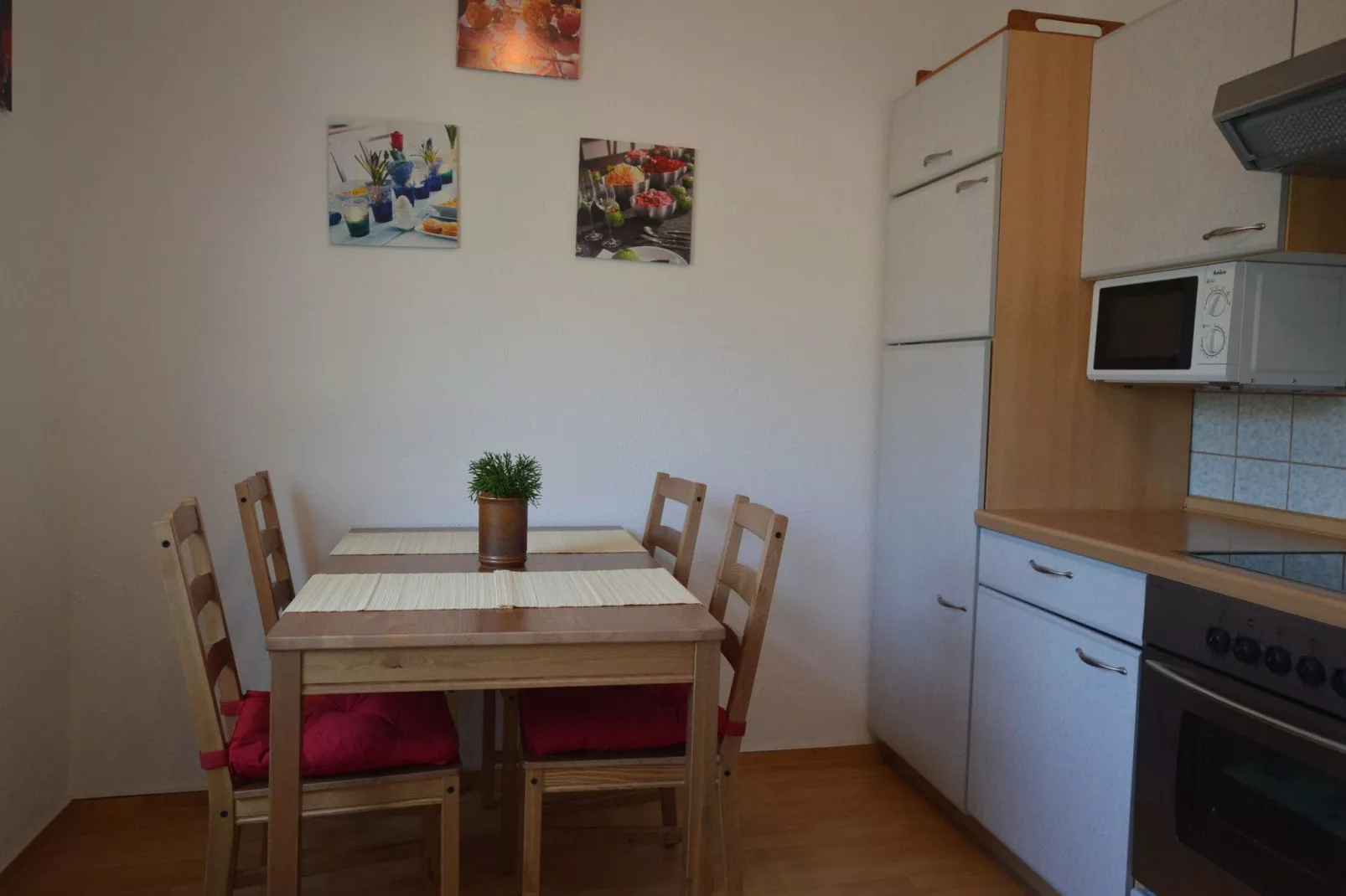 Gruppenhaus Moselblick-Esszimmer