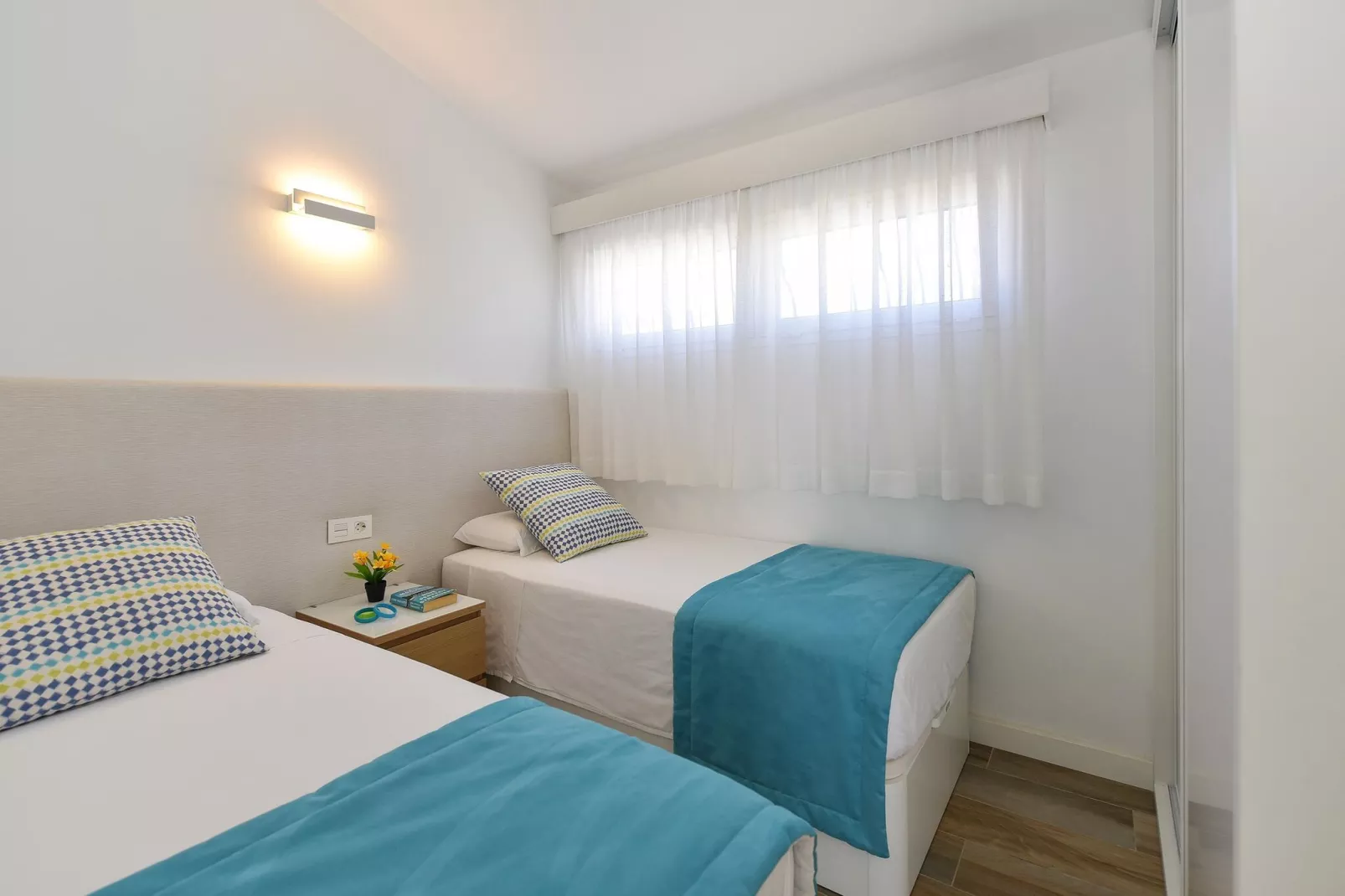 Santa Barbara EMC2-Bedroom