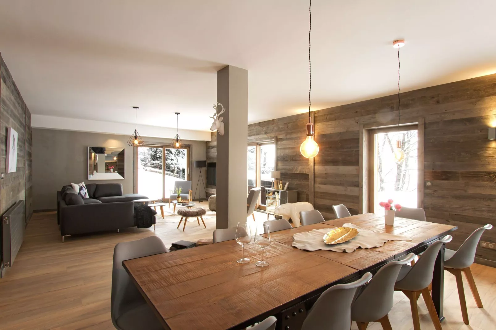 Nuance de Blanc-Dining room
