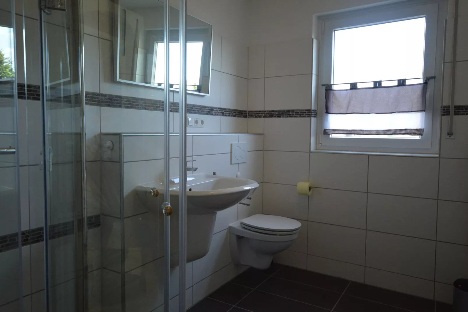 Gruppenhaus Moselblick-Badezimmer