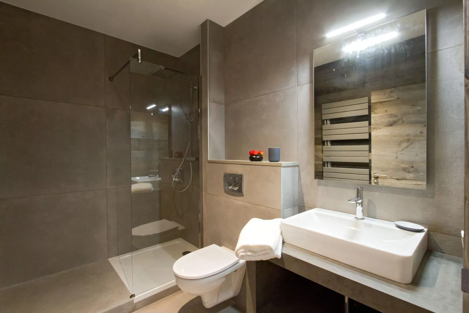 Nuance de Blanc-Bathroom