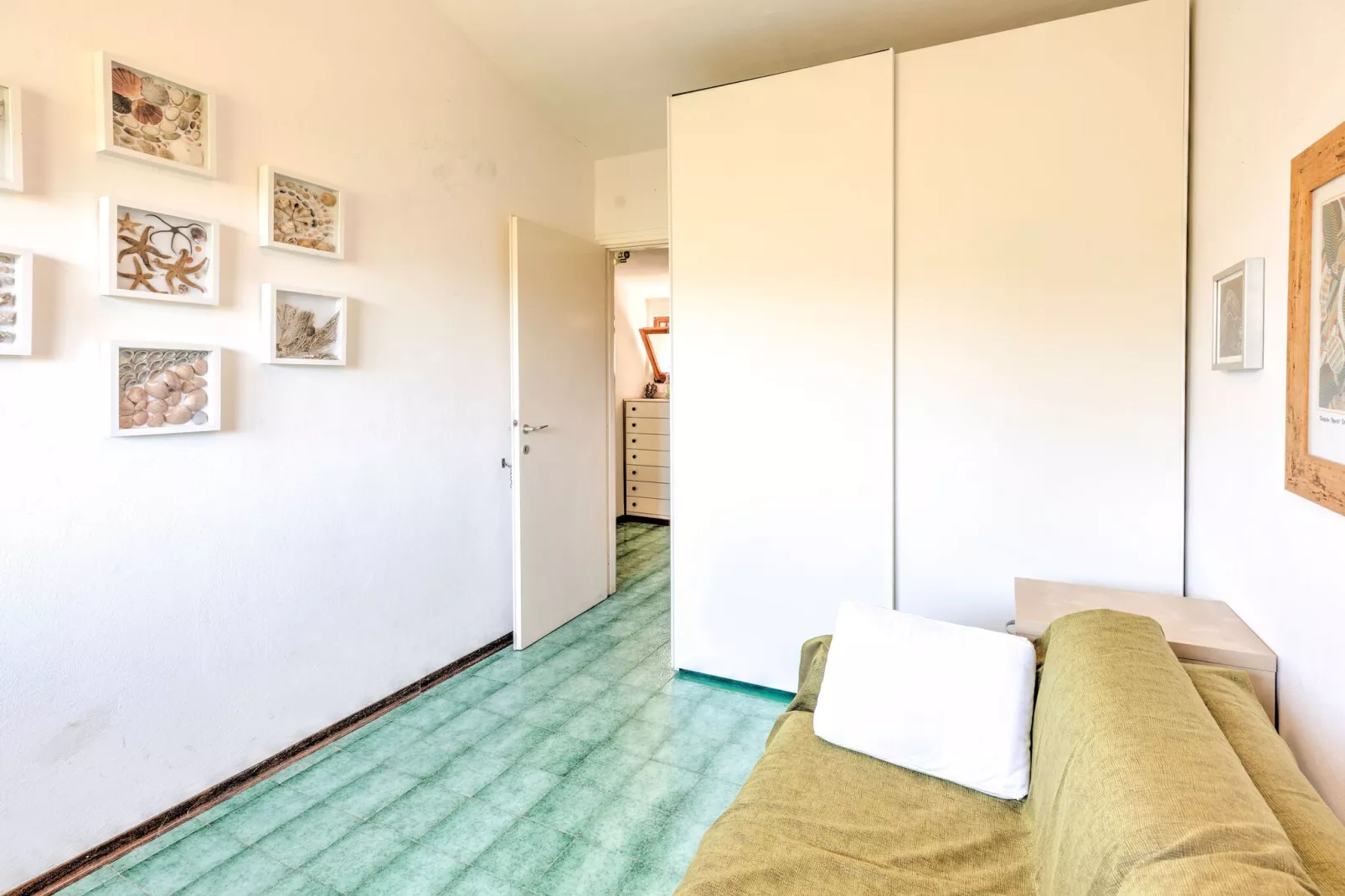 Le Mimose nr 12-Bedroom