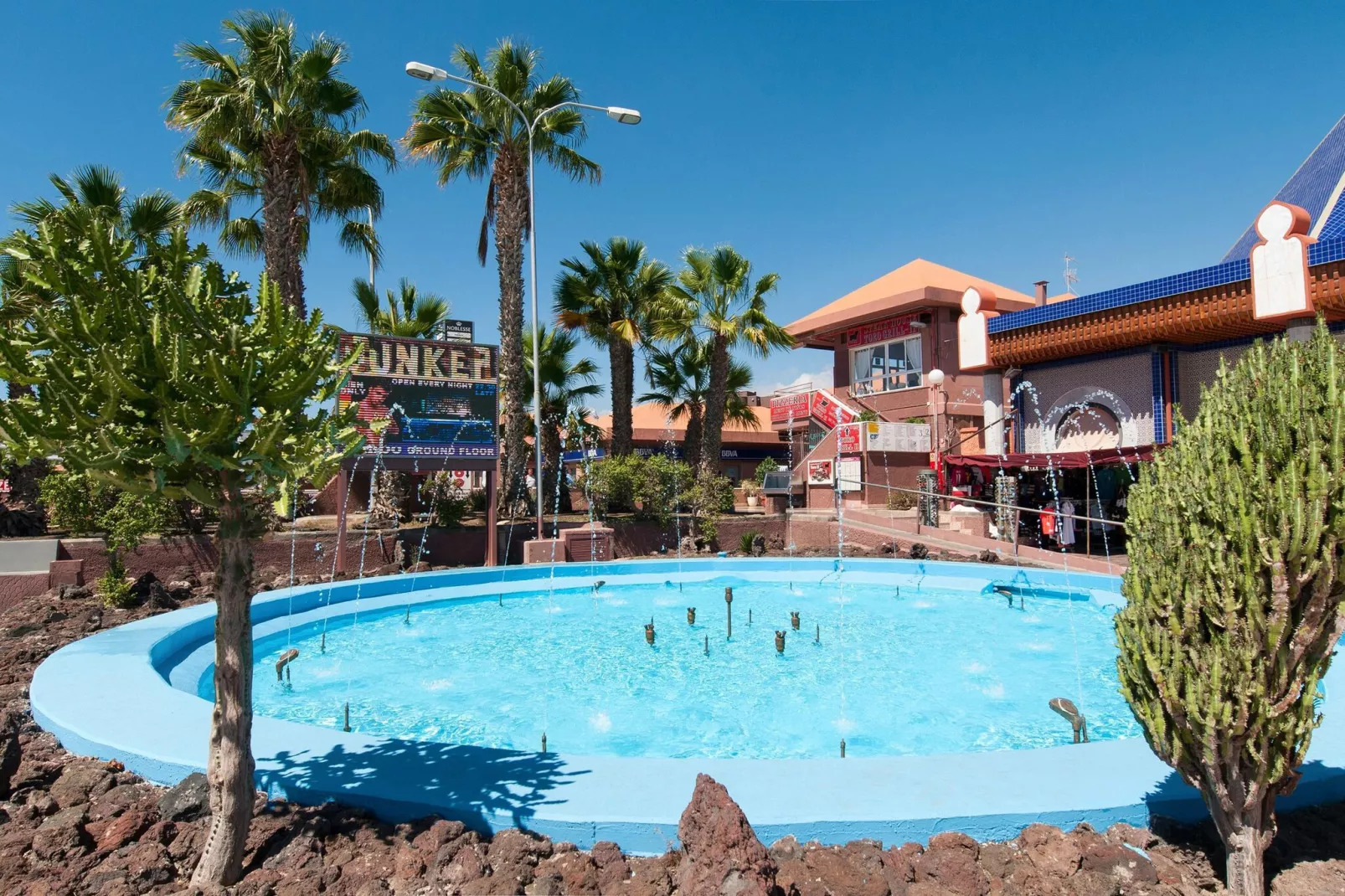 Santa Barbara EMC2-Pool
