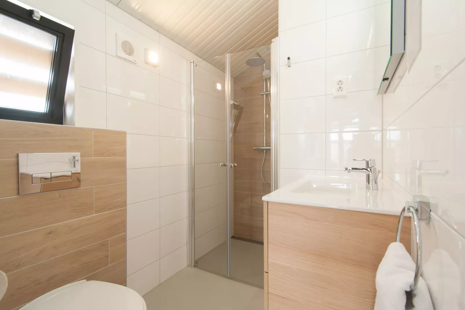 Sea Lodges Ameland 1-Bathroom