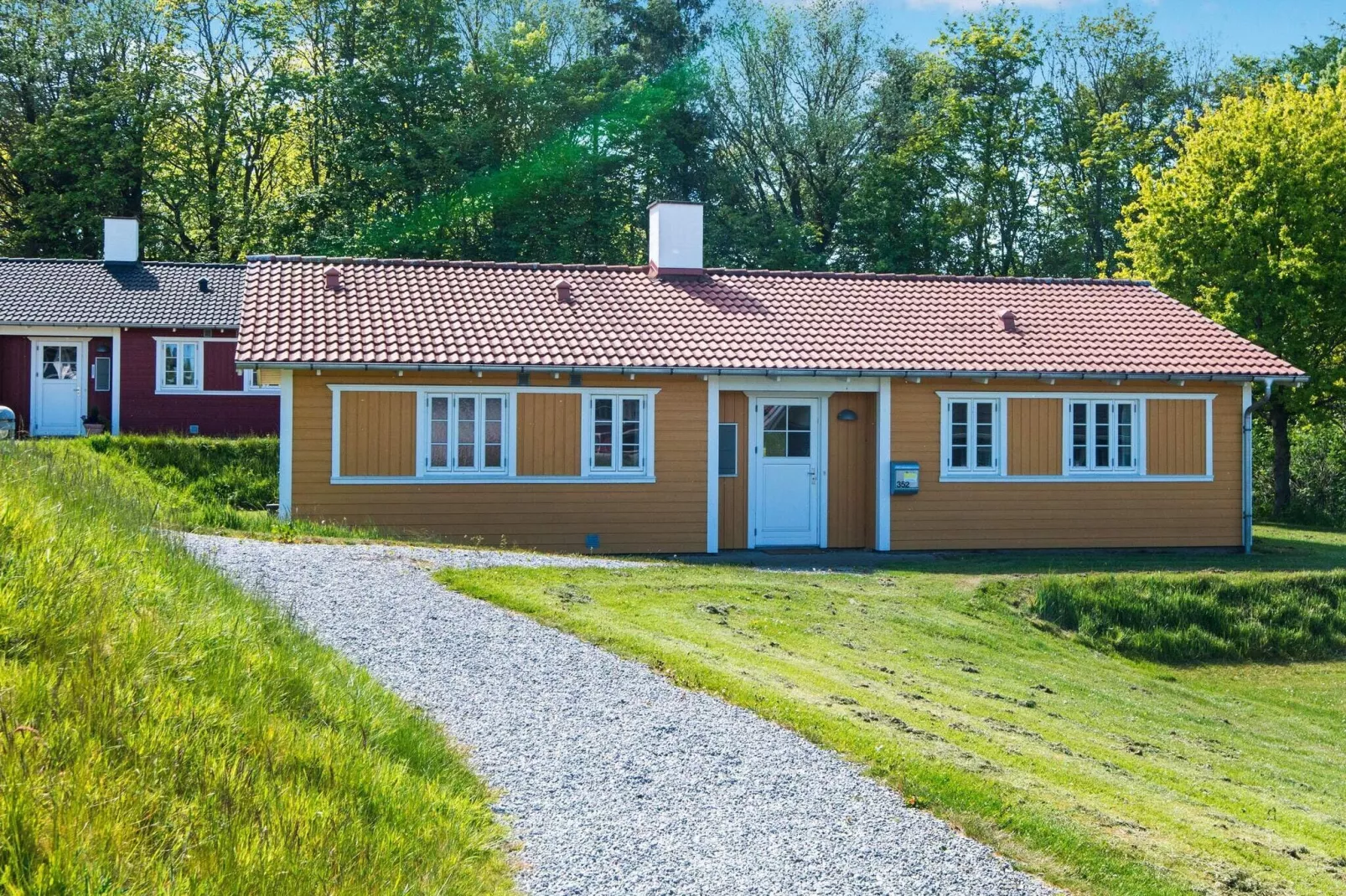 LØJT FERIECENTER