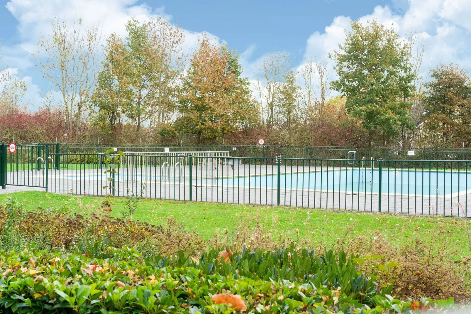 Zonnig Hosterwold-Pool