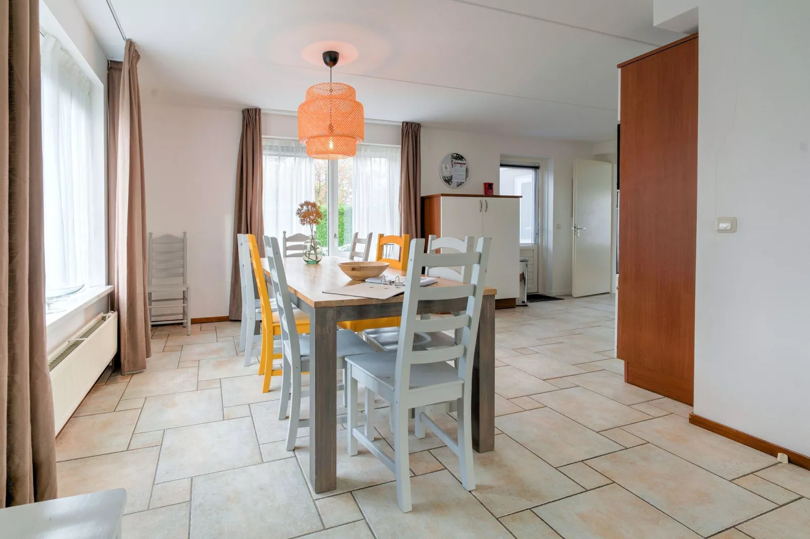 Zonnig Hosterwold-Dining room