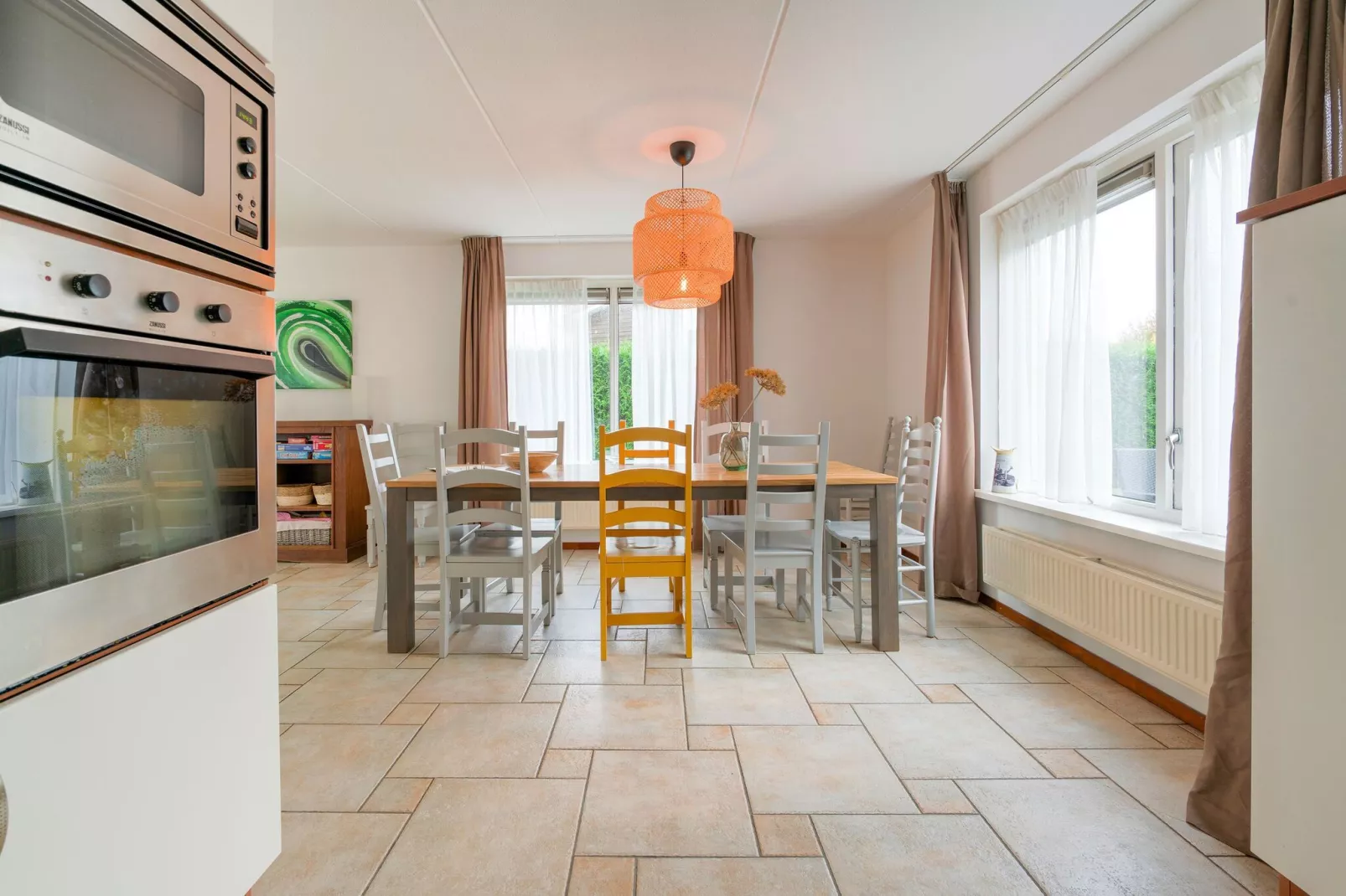 Zonnig Hosterwold-Dining room