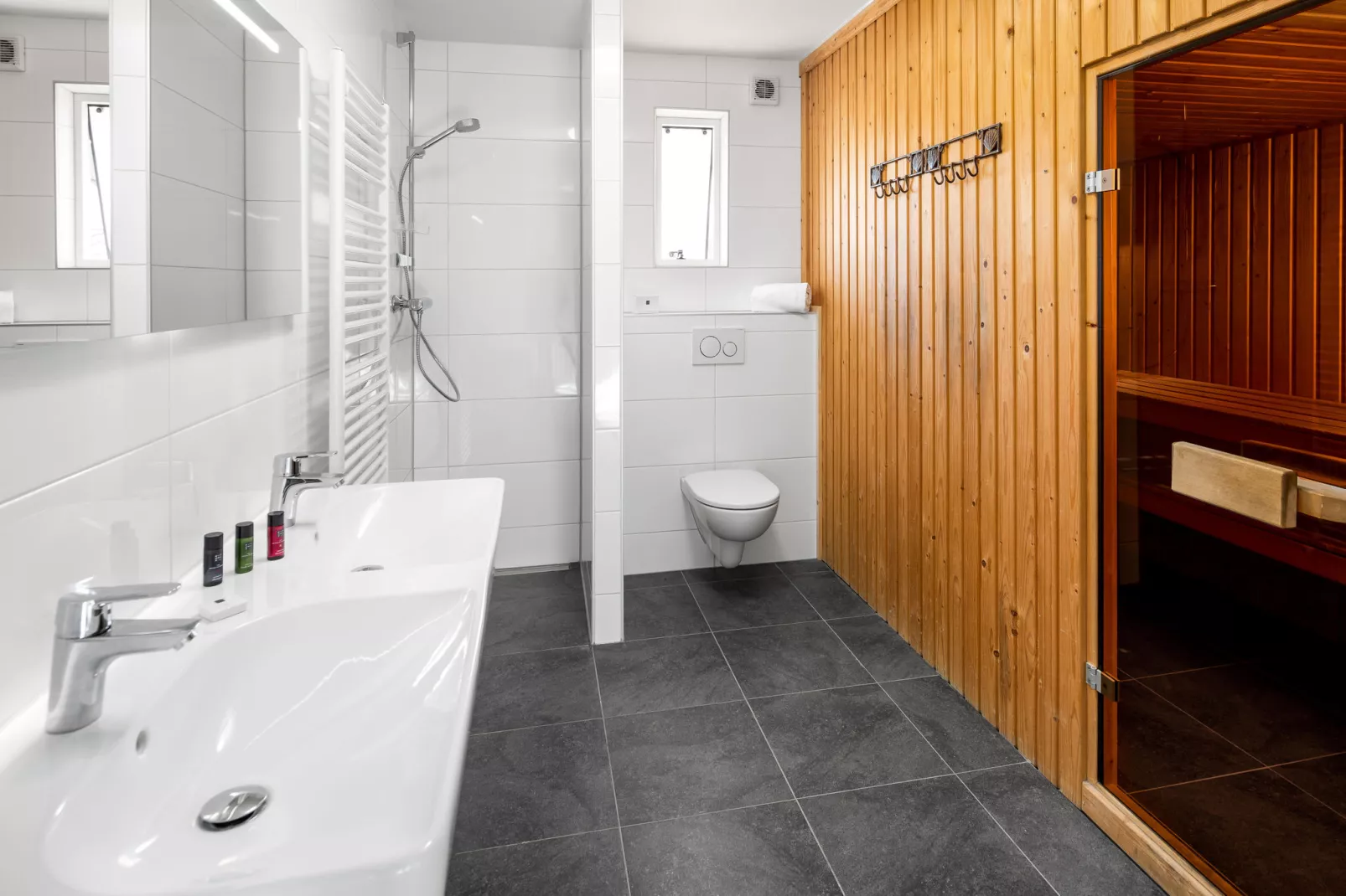 Buitenhof Domburg 5-Bathroom