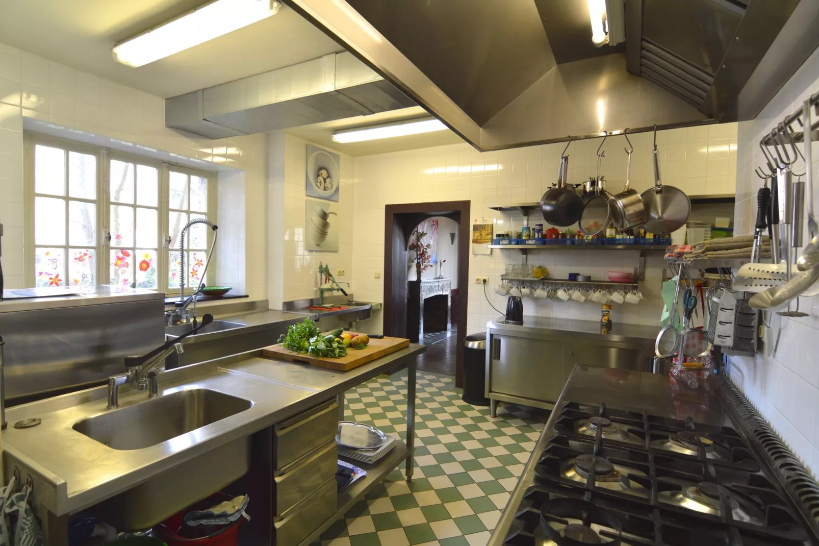 Mess des Officiers-Kitchen