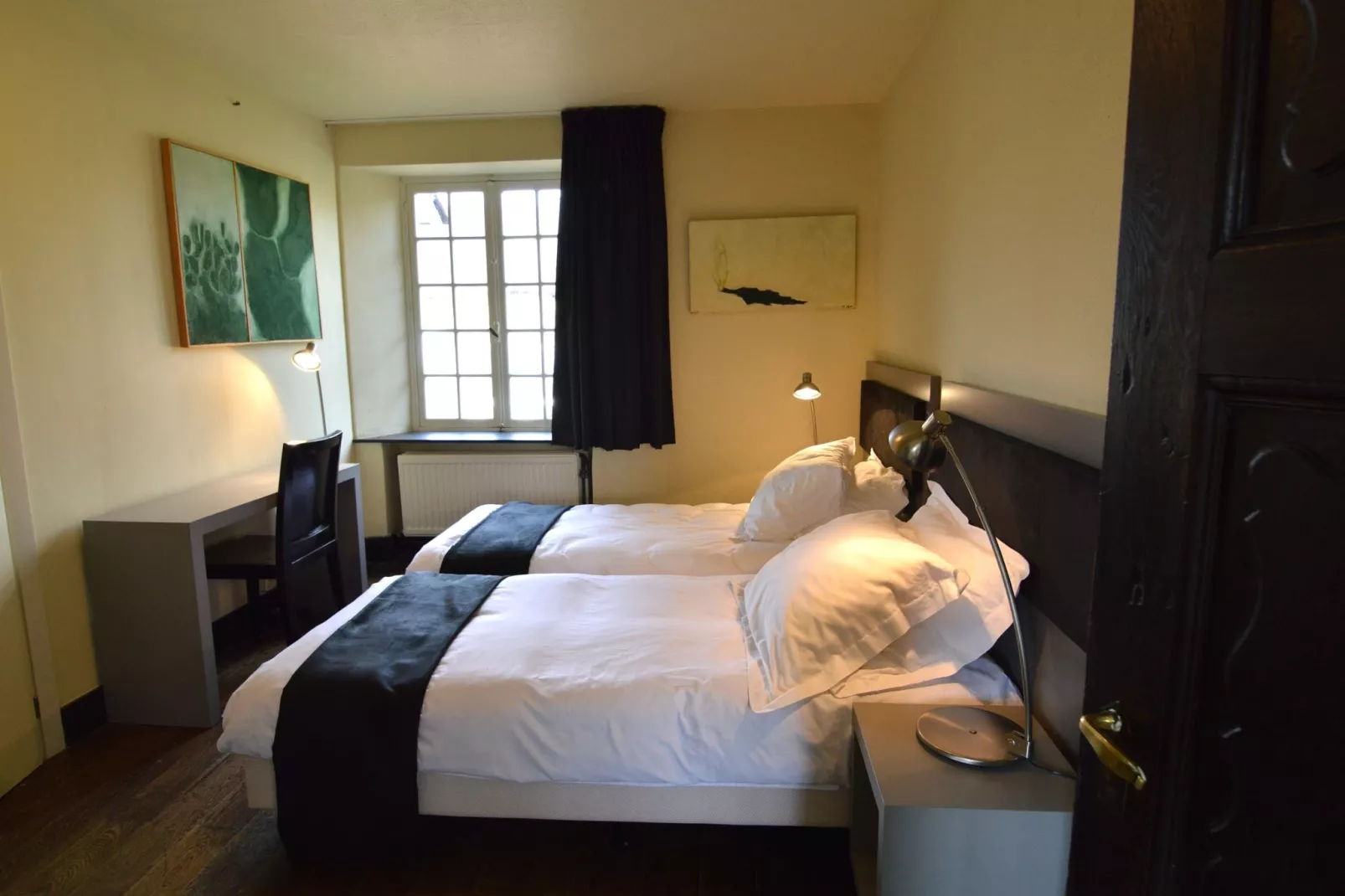Mess des Officiers-Bedroom