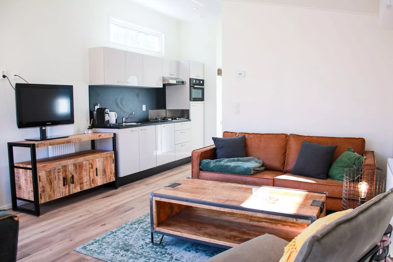 Vakantiepark De Rimboe & De Woeste Hoogte 13-Living room