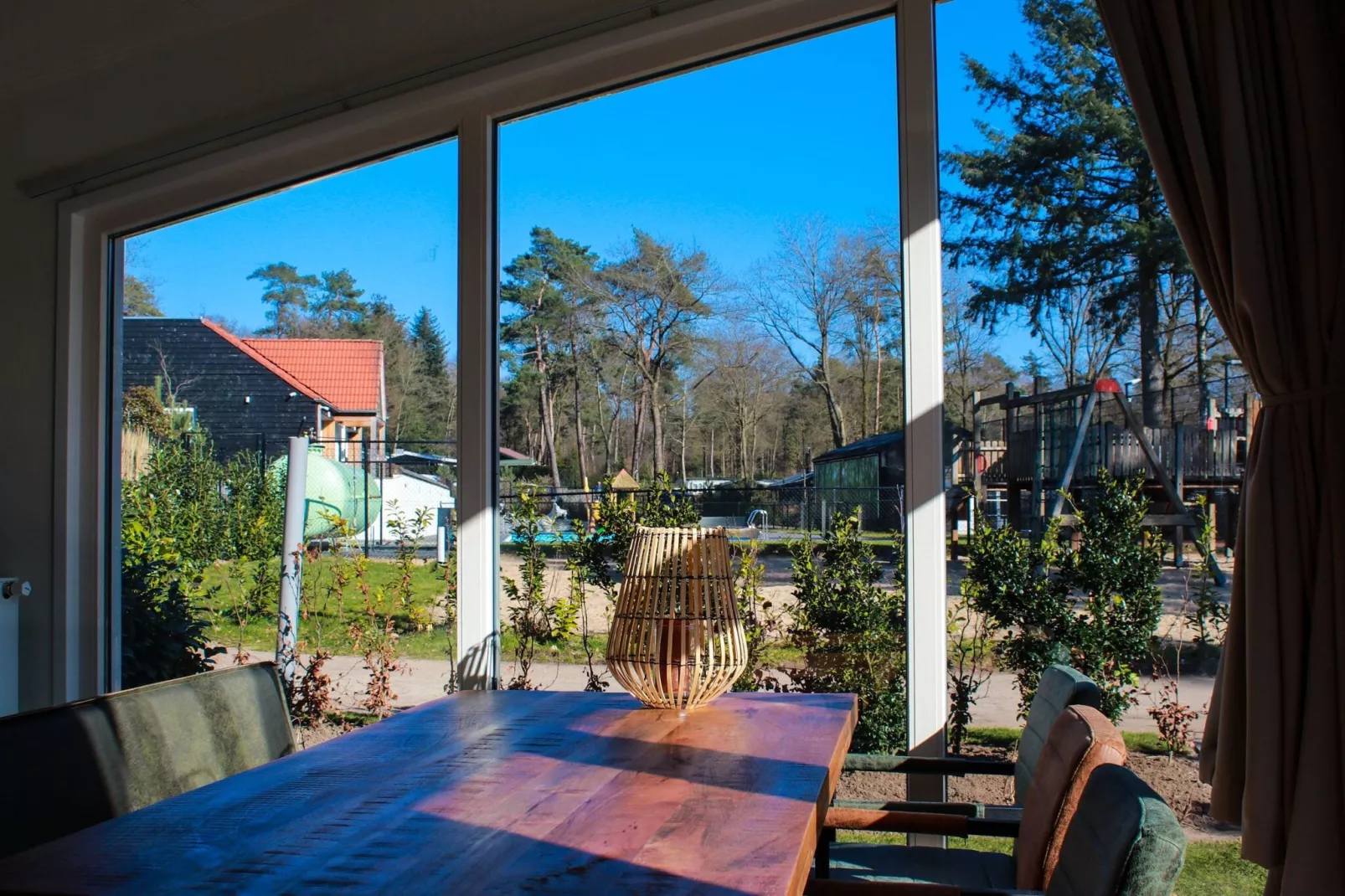 Vakantiepark De Rimboe & De Woeste Hoogte 13-Dining room