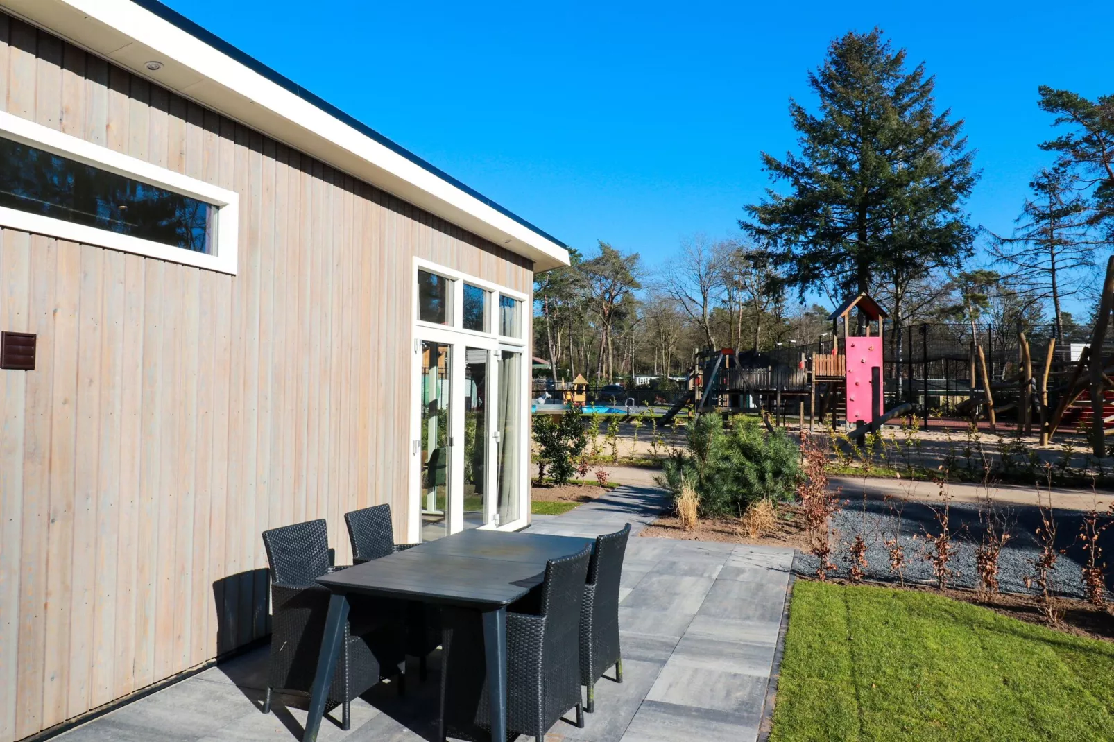 Vakantiepark De Rimboe & De Woeste Hoogte 13-Gardens summer