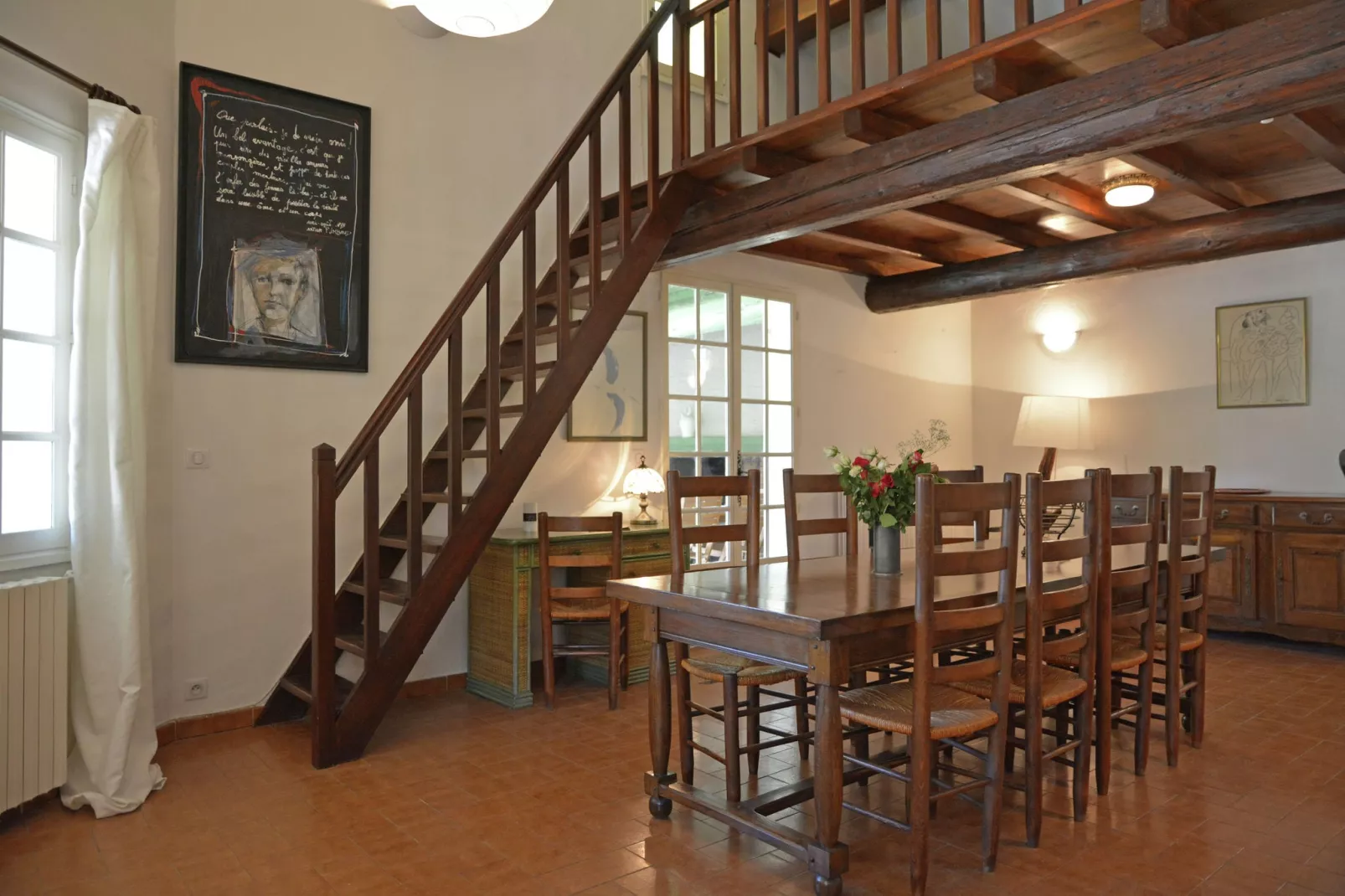 La maison des Écureuils-Esszimmer