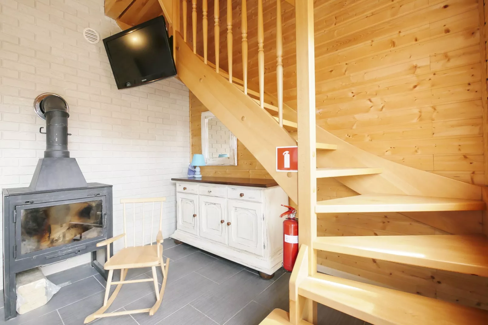 Eco friendly apartment cottages - Flur