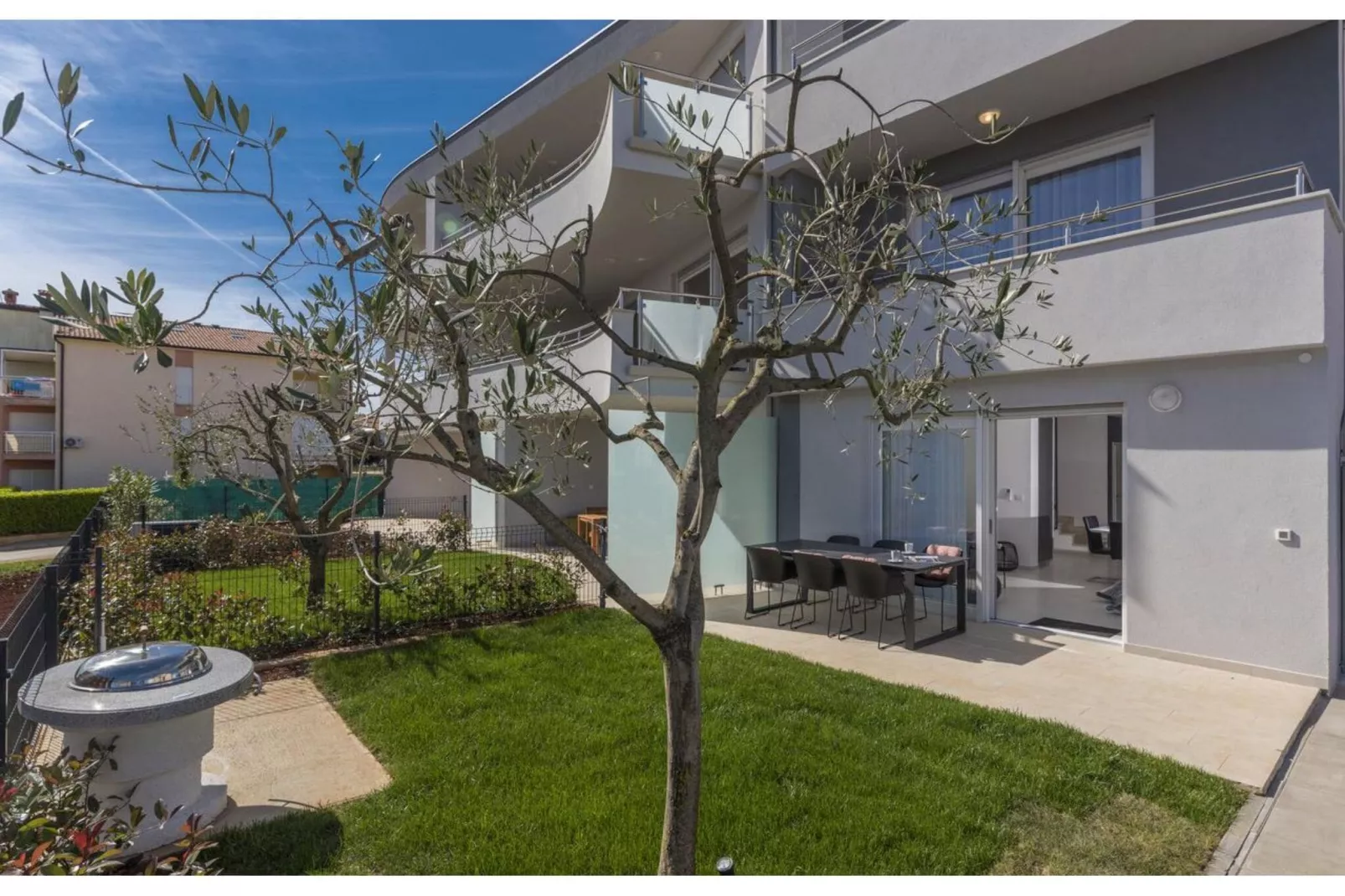 Appartement Bella-Exterior summer