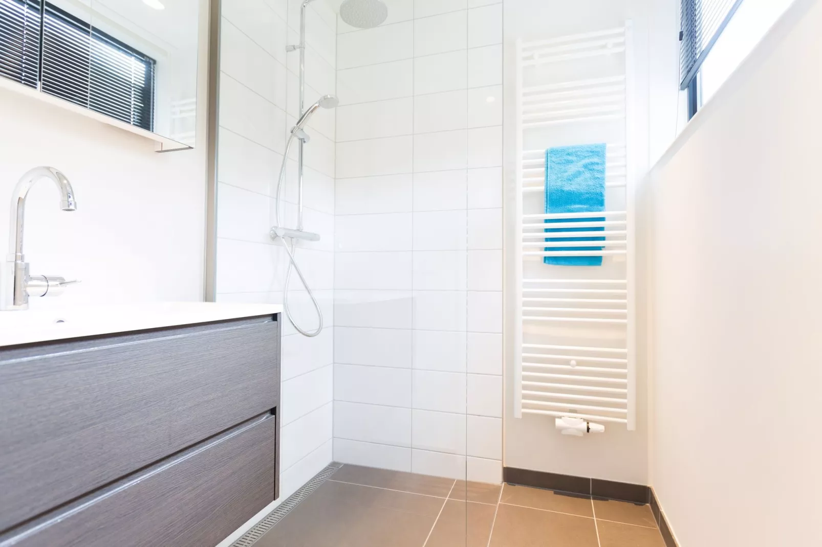 Landgoed De Scheleberg 13-Badezimmer
