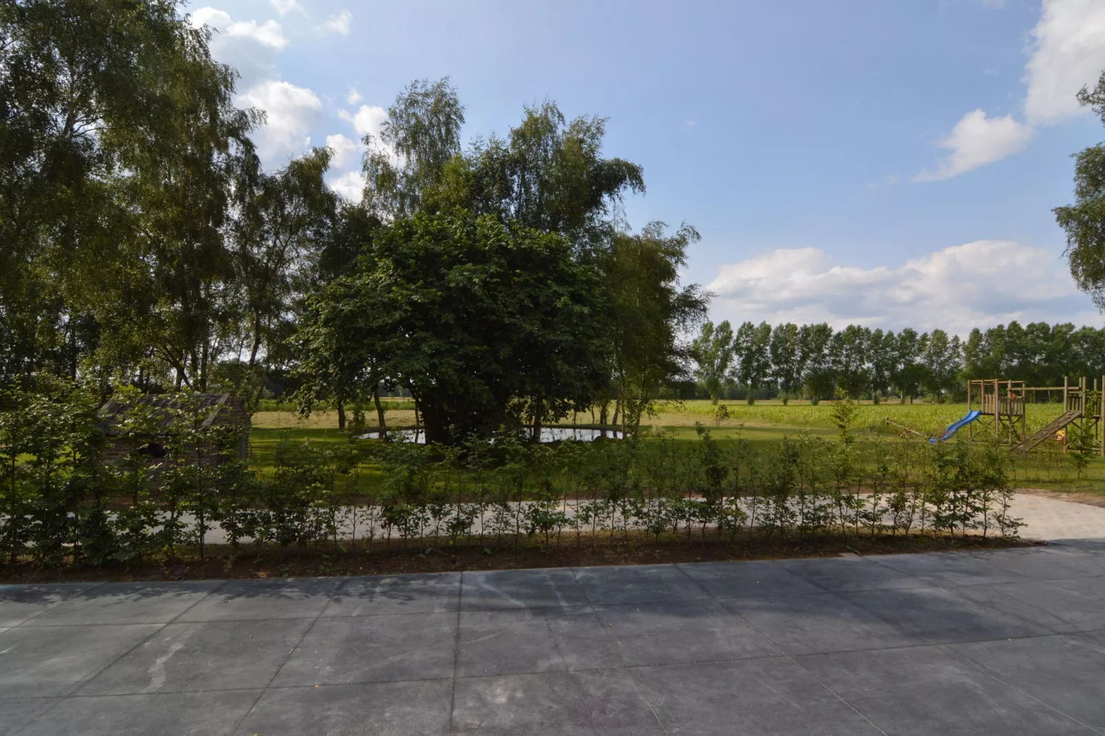 Kasteelboerderij Gunhof-View in summer