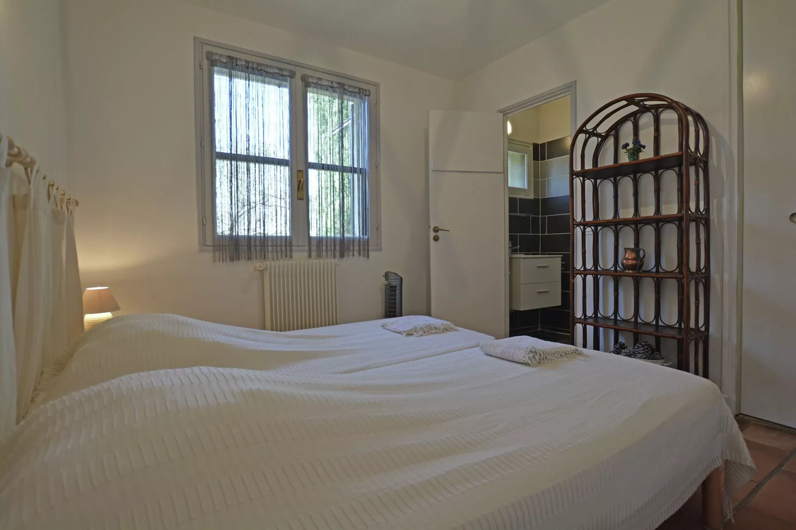 Maison de vacances - VERGÈZE-Bedroom