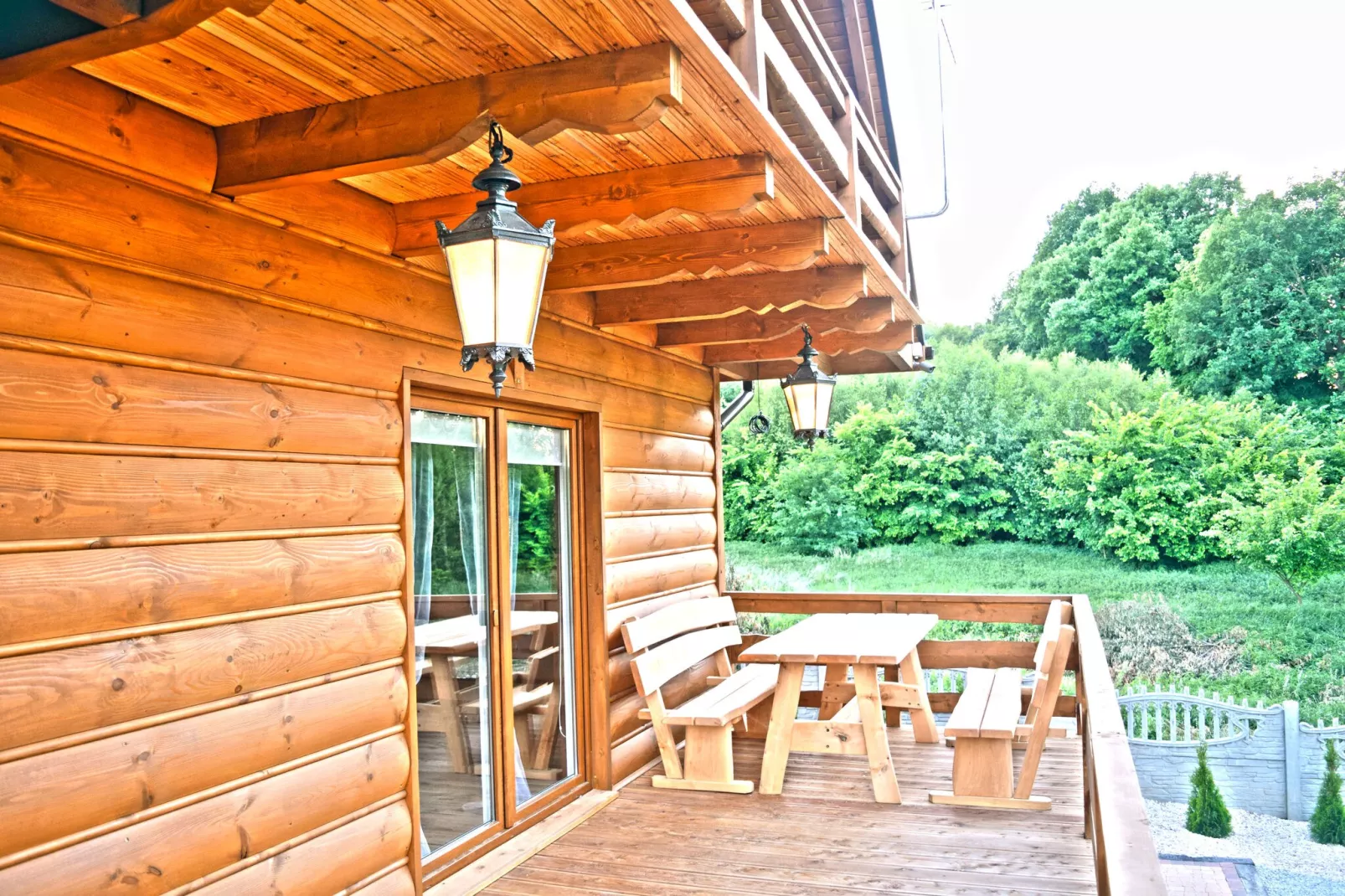A house on the shore of the lake-Terrace balcony