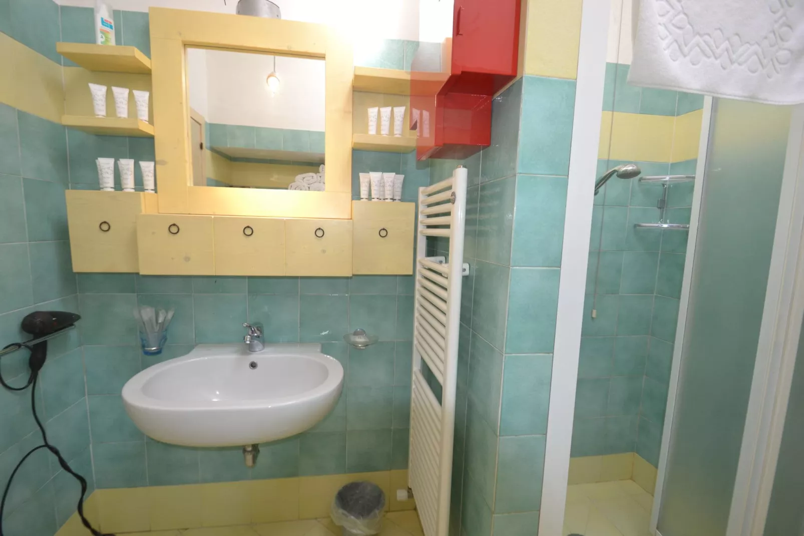 Cipresso-Bathroom