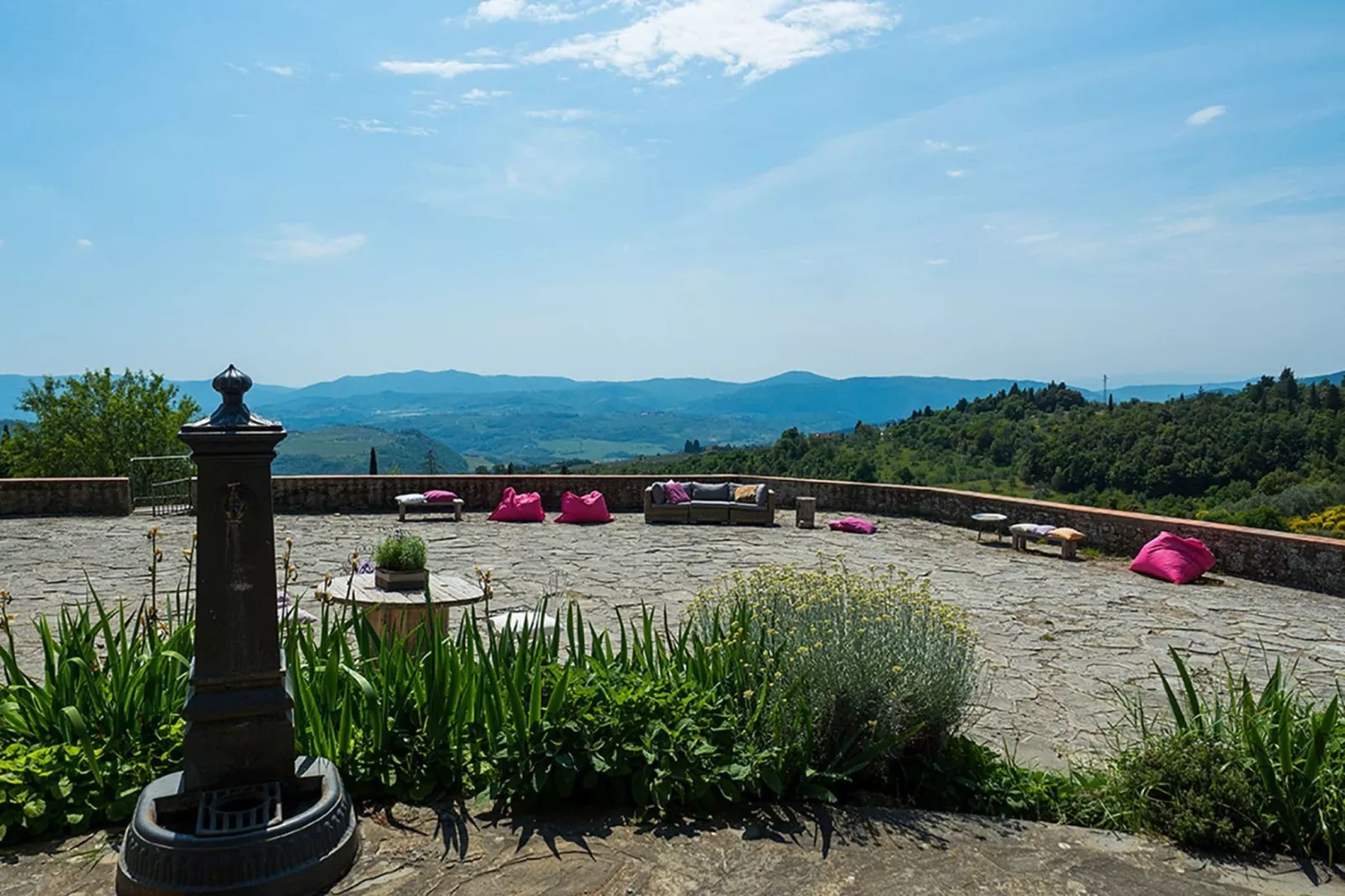 Cipresso-Gardens in summer