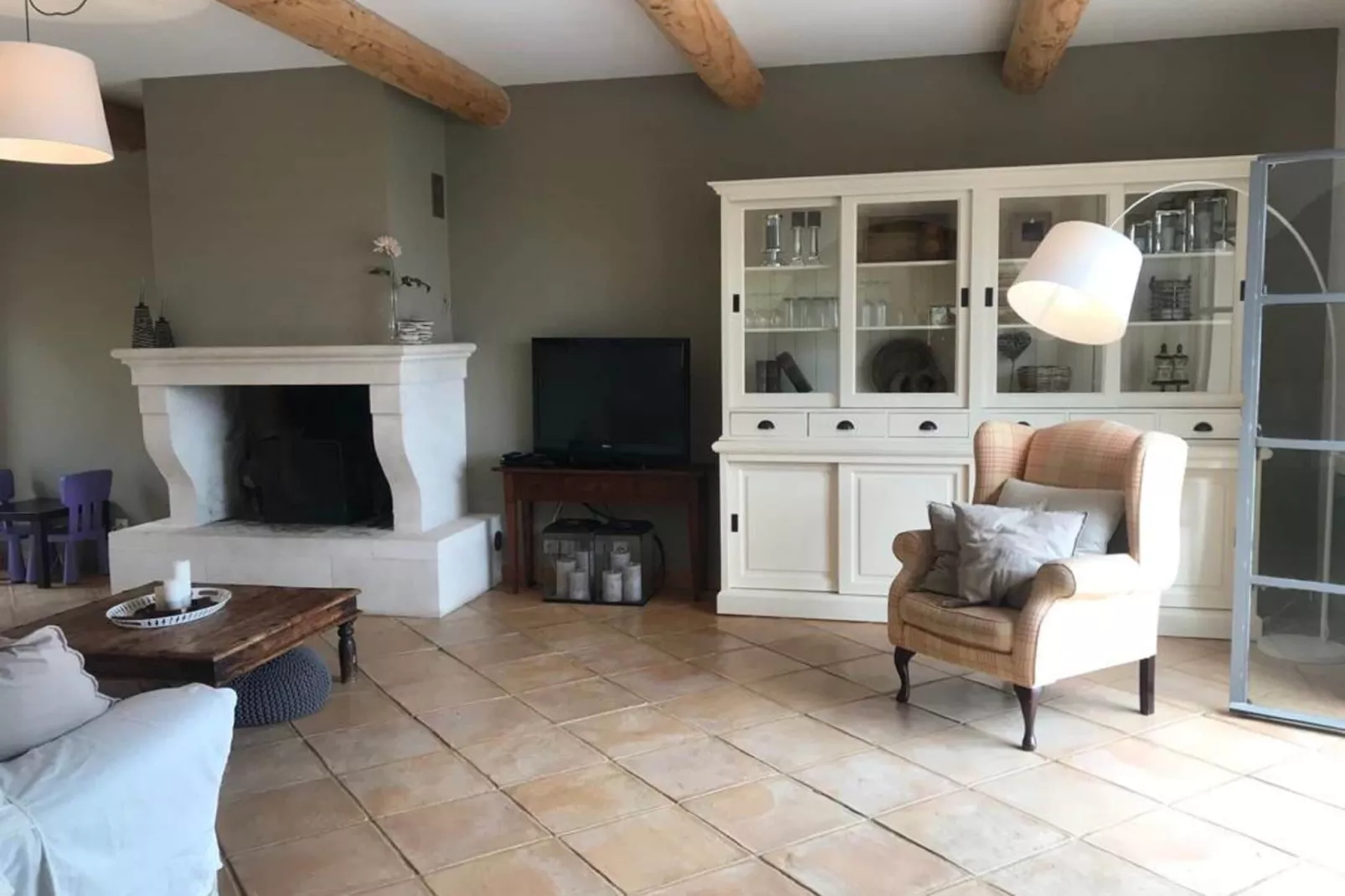 Maison Roquebeauresse-Living room