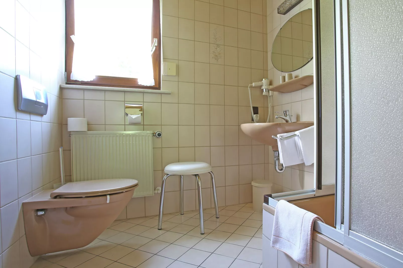 Elisabeth Tigges-Bathroom