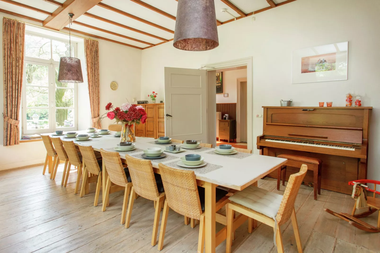 Landgoed de Gunhof-Dining room