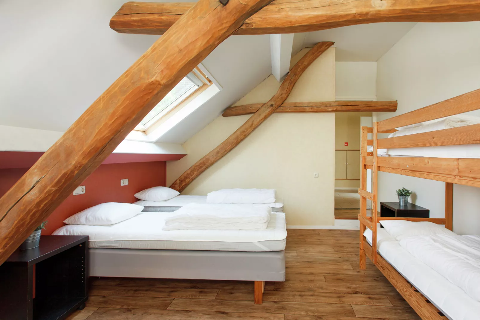 Landgoed de Gunhof-Bedroom