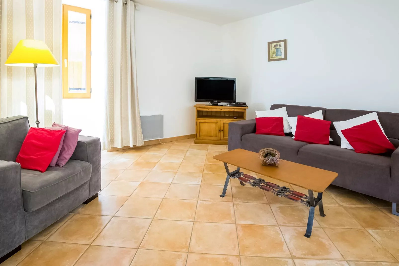 La Bise-Living room