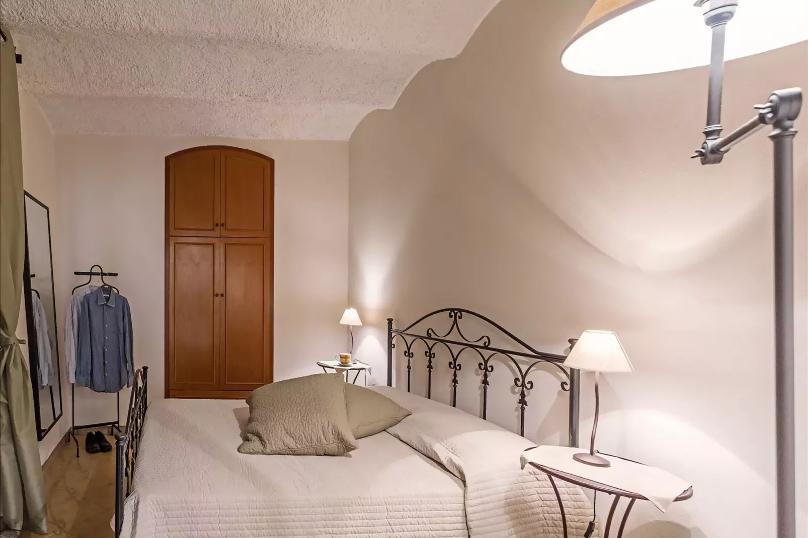Garden-Bedroom