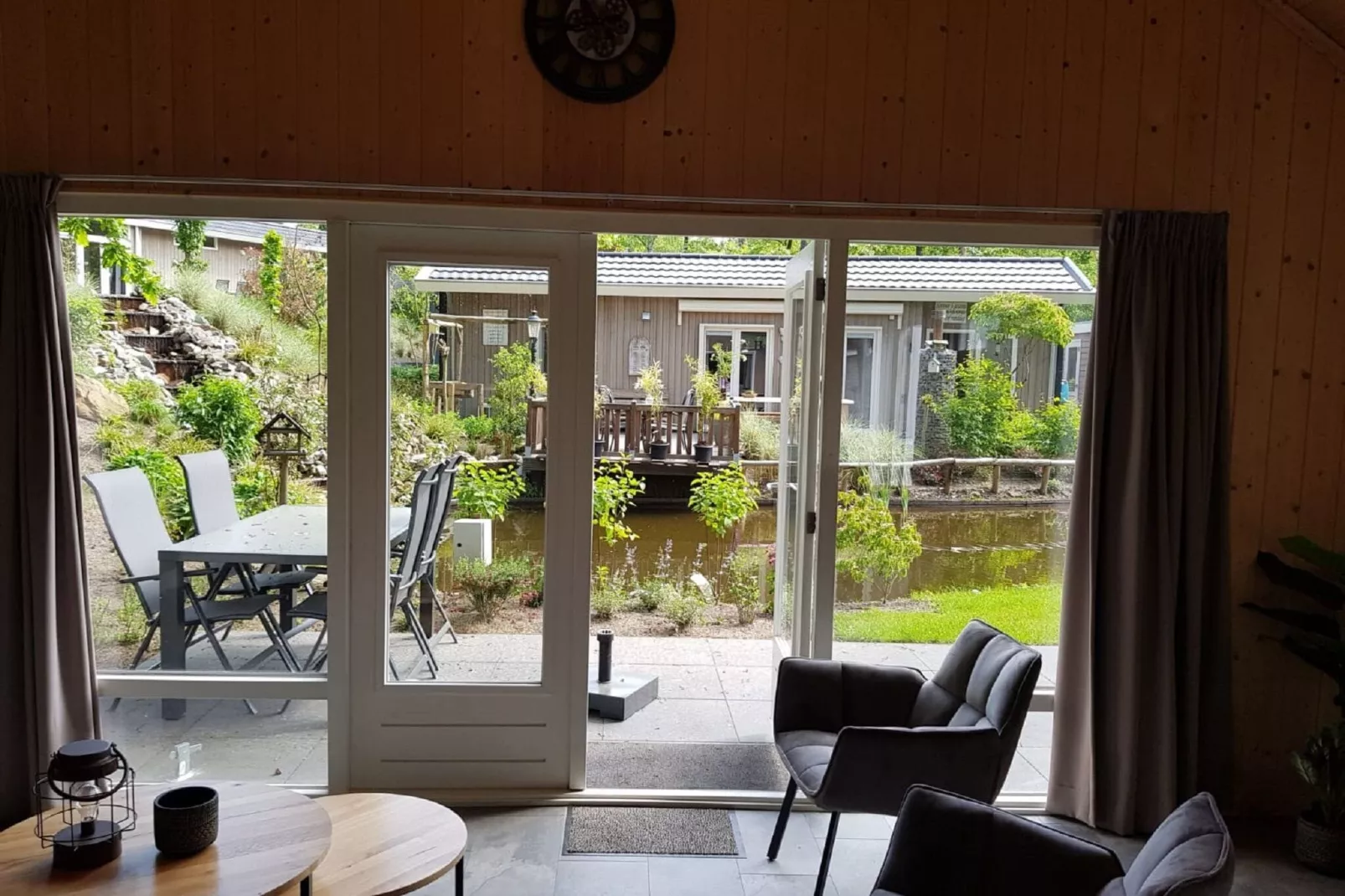 Vakantiepark De Rimboe & De Woeste Hoogte 18-Living room