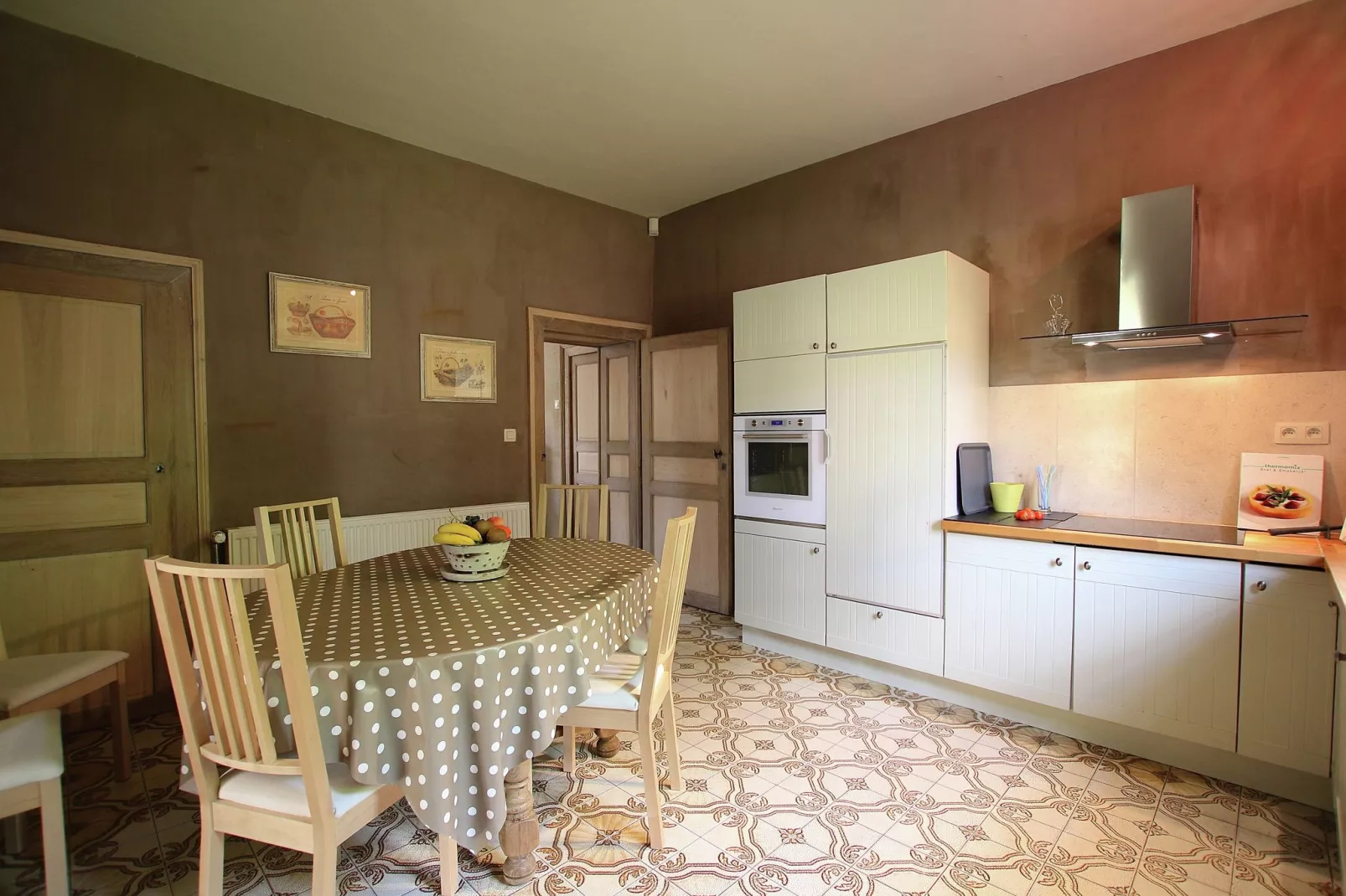 Baillet Latour-Kitchen